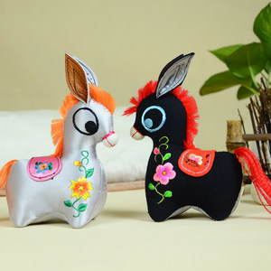 【刺繡擺件】最新刺繡擺件/批發(fā)報價